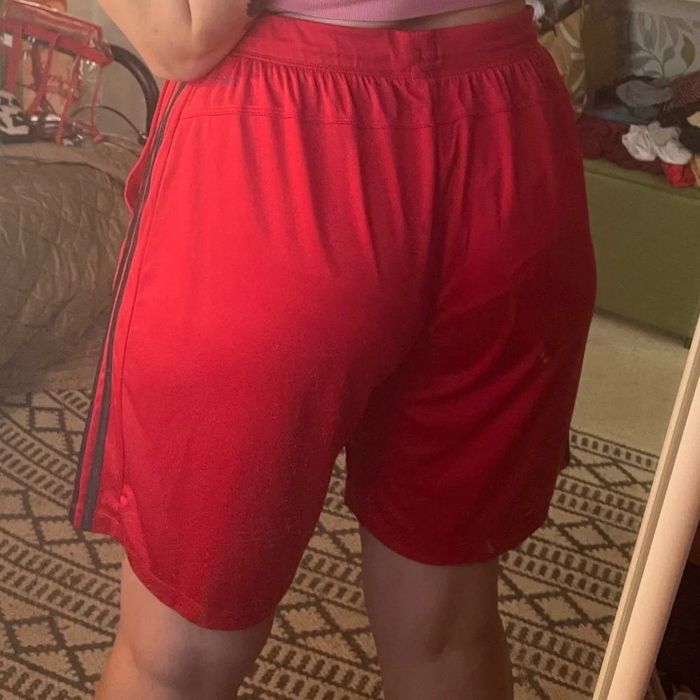 Adidas basketball shorts with pockets - Picture 3 of 6